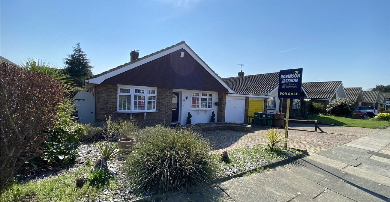 3 bedroom bungalow for sale in Bexley | Robinson Jackson