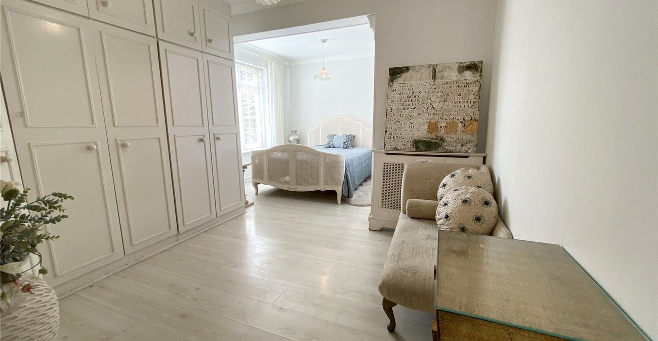 3 bedroom bungalow for sale in Bexley | Robinson Jackson