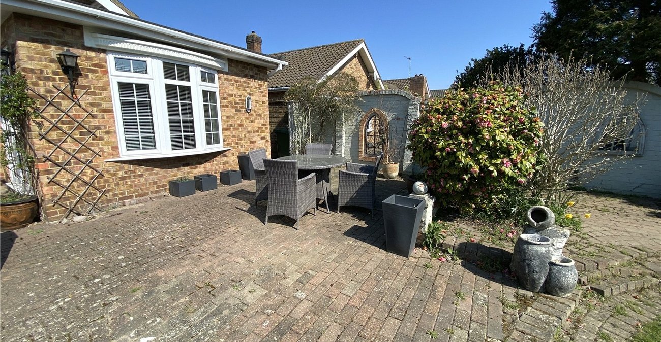 3 bedroom bungalow for sale in Bexley | Robinson Jackson