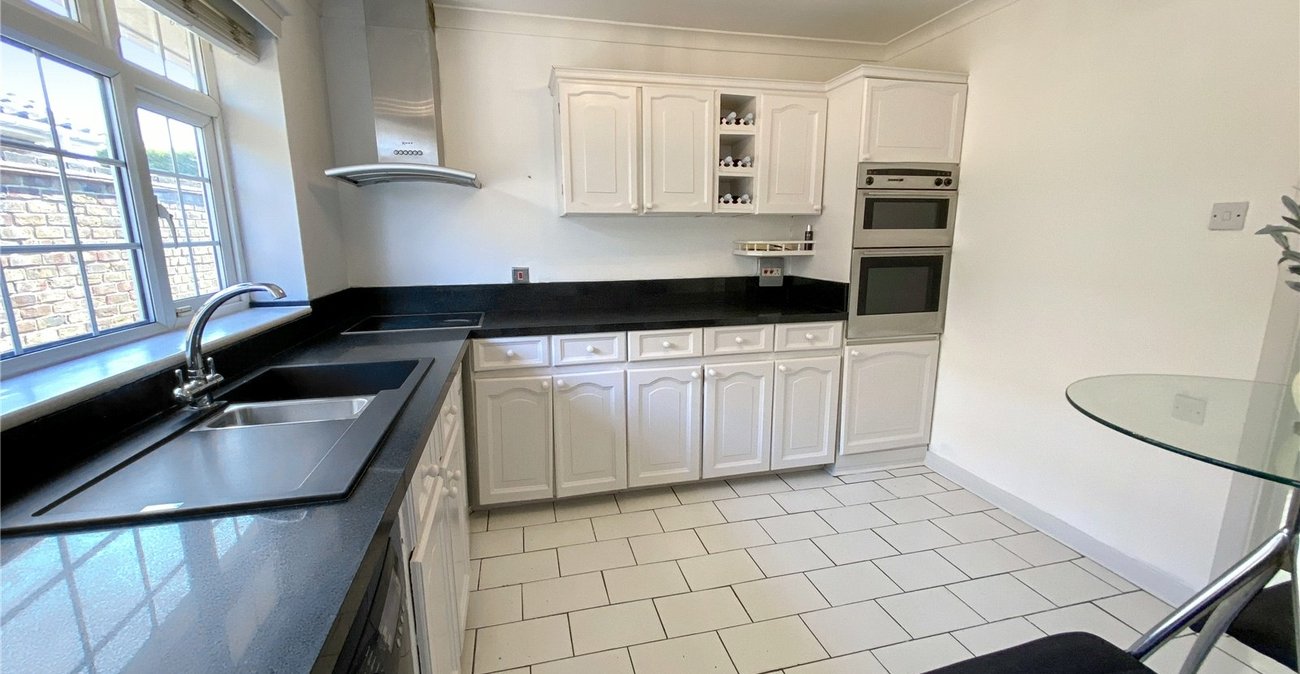 3 bedroom bungalow for sale in Bexley | Robinson Jackson