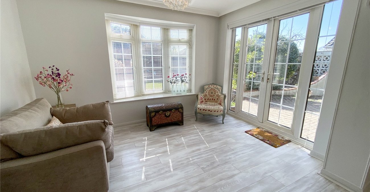 3 bedroom bungalow for sale in Bexley | Robinson Jackson