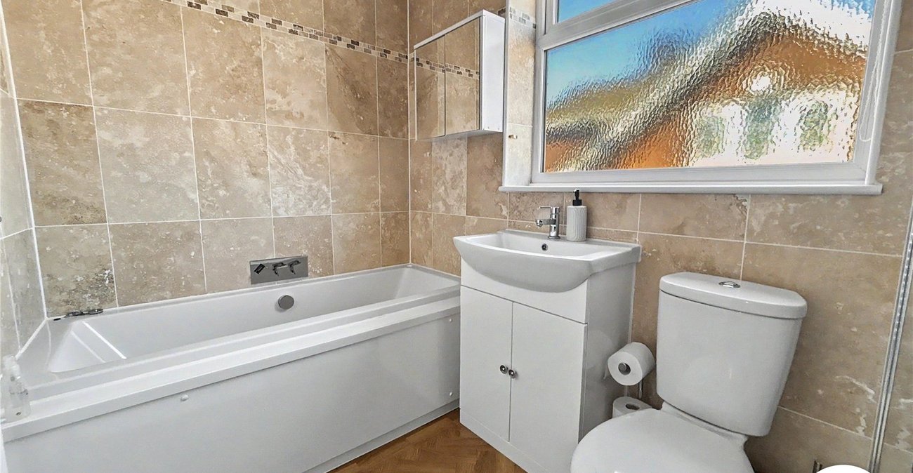 3 bedroom bungalow for sale in Bexley | Robinson Jackson