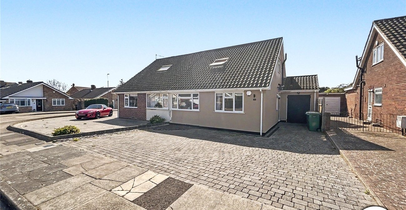 3 bedroom bungalow for sale in Bexley | Robinson Jackson