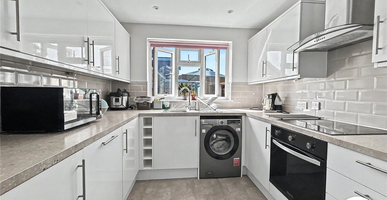 3 bedroom bungalow for sale in Bexley | Robinson Jackson