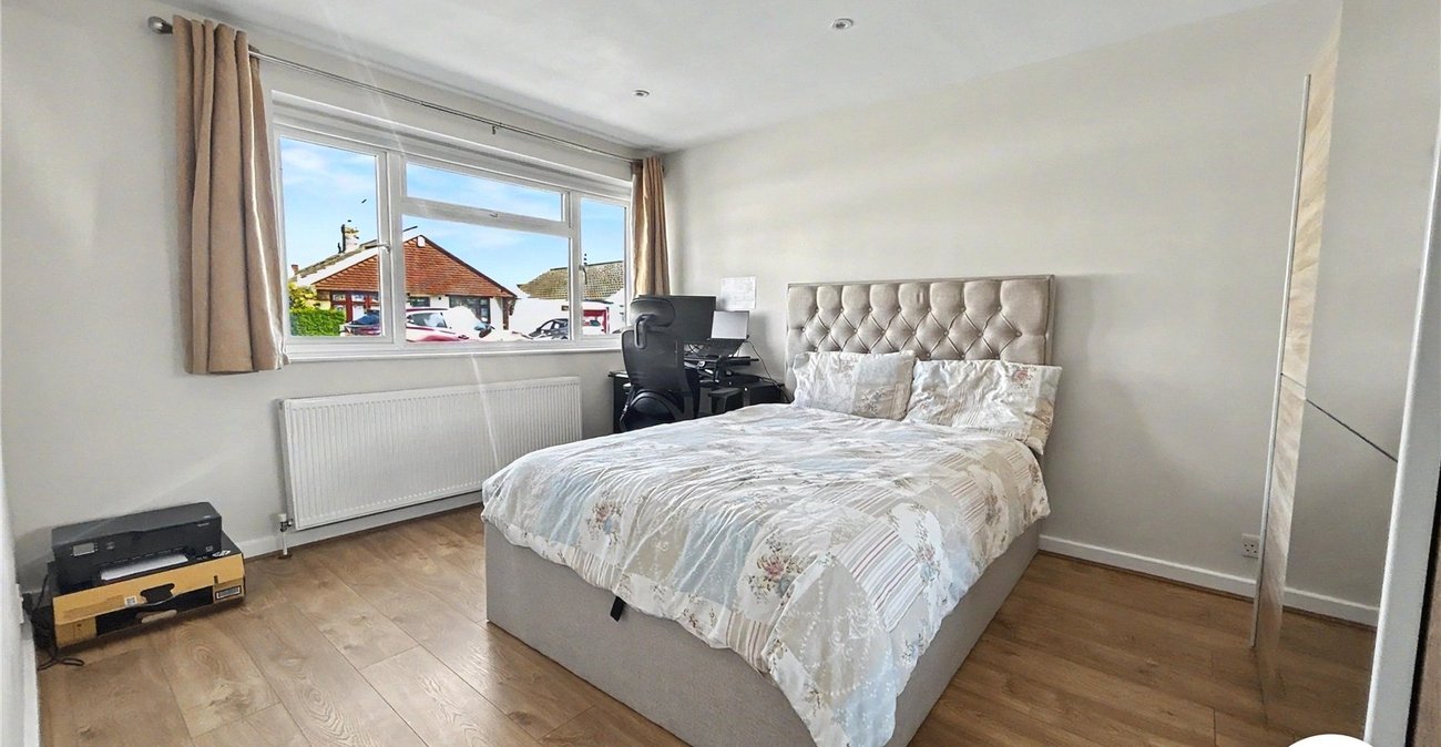 3 bedroom bungalow for sale in Bexley | Robinson Jackson