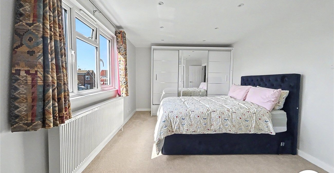 3 bedroom bungalow for sale in Bexley | Robinson Jackson