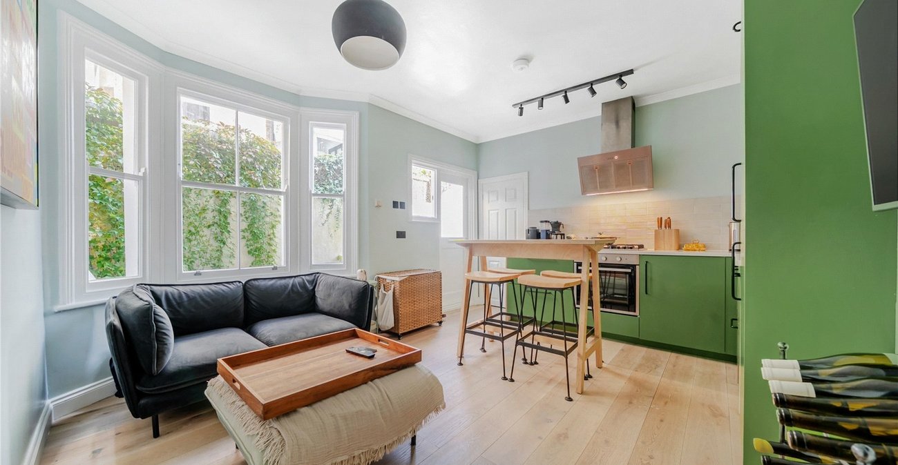 2 bedroom property for sale in  | Robinson Jackson