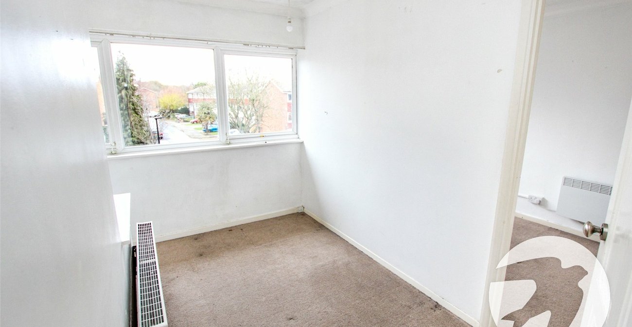 2 bedroom property for sale in London | Robinson Jackson