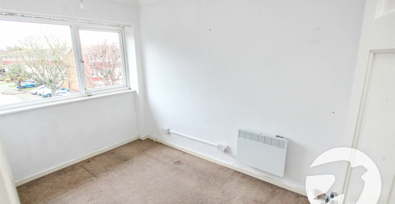 2 bedroom property for sale in London | Robinson Jackson