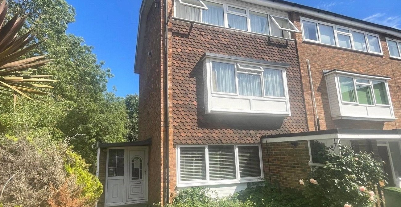 1 bedroom property for sale in London | Robinson Jackson