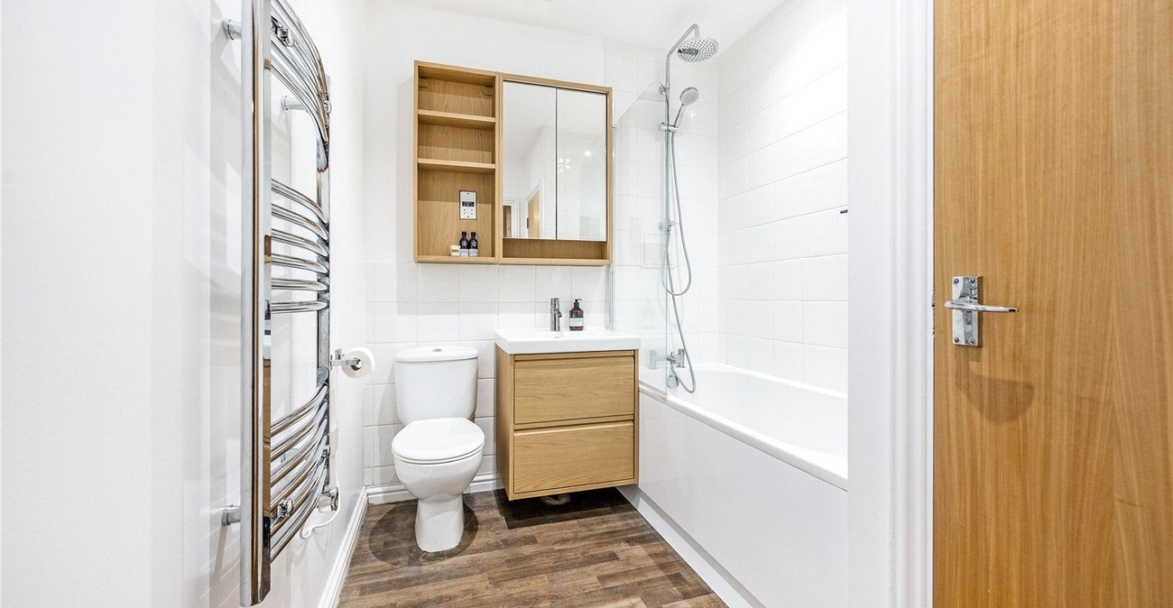 1 bedroom property for sale in Hither Green | Robinson Jackson