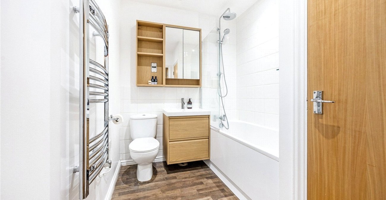 1 bedroom property for sale in Hither Green | Robinson Jackson