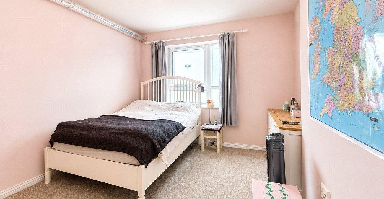 1 bedroom property for sale in London | Robinson Jackson