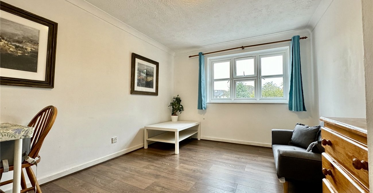 1 bedroom property for sale in Lawn Close | Robinson Jackson