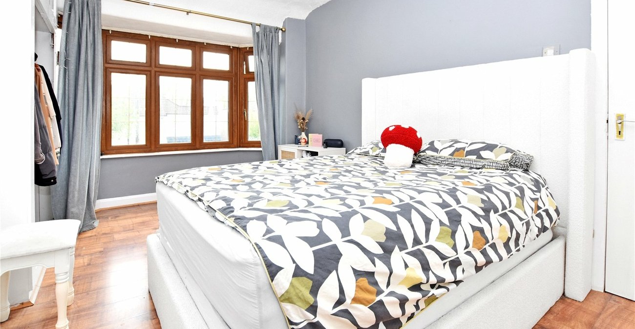 4 bedroom house for sale in Bexleyheath | Robinson Jackson