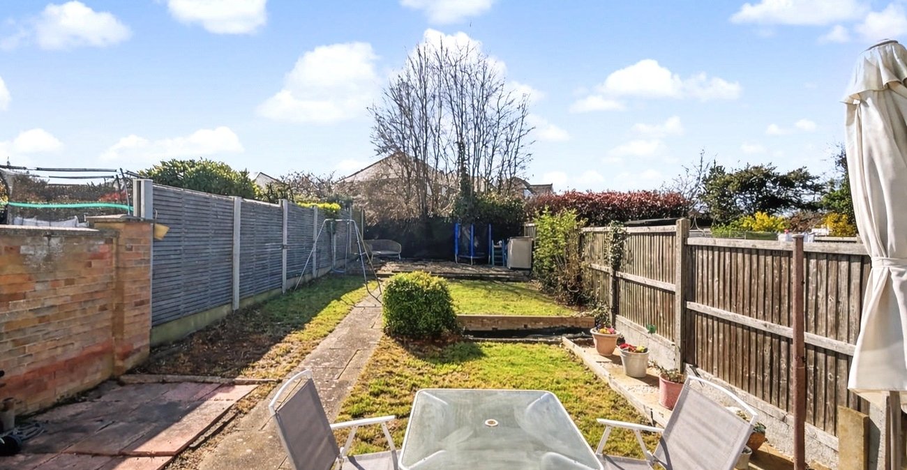 3 bedroom house for sale in Rainham | Robinson Michael & Jackson