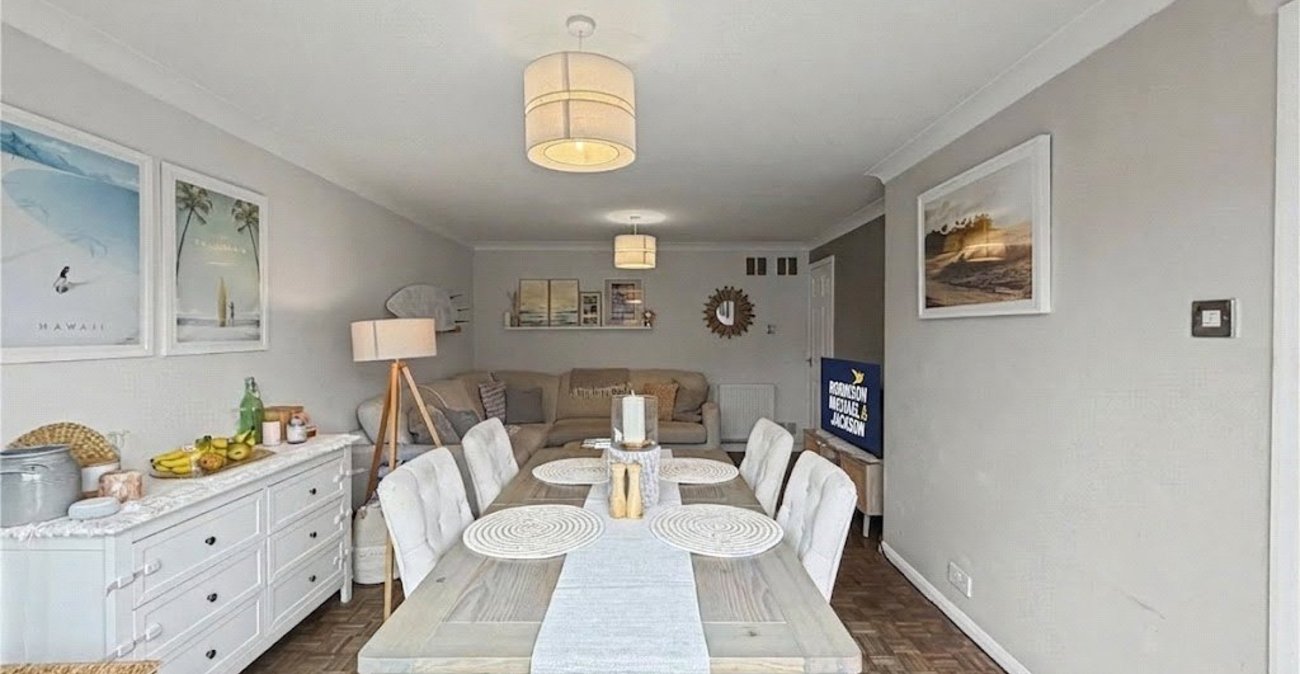 3 bedroom house for sale in Rainham | Robinson Michael & Jackson