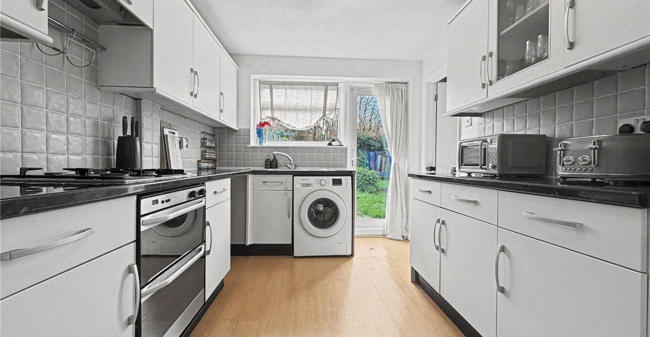 3 bedroom house for sale in Rainham | Robinson Michael & Jackson