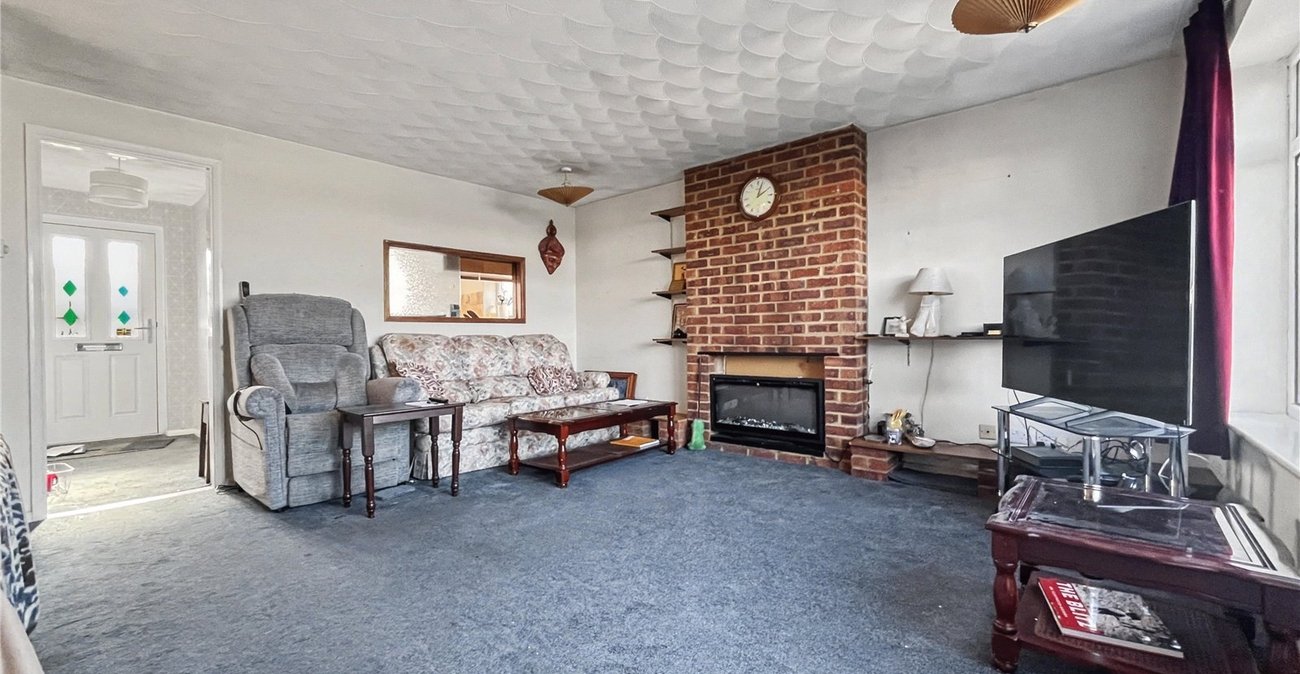 4 bedroom house for sale in Rainham | Robinson Michael & Jackson