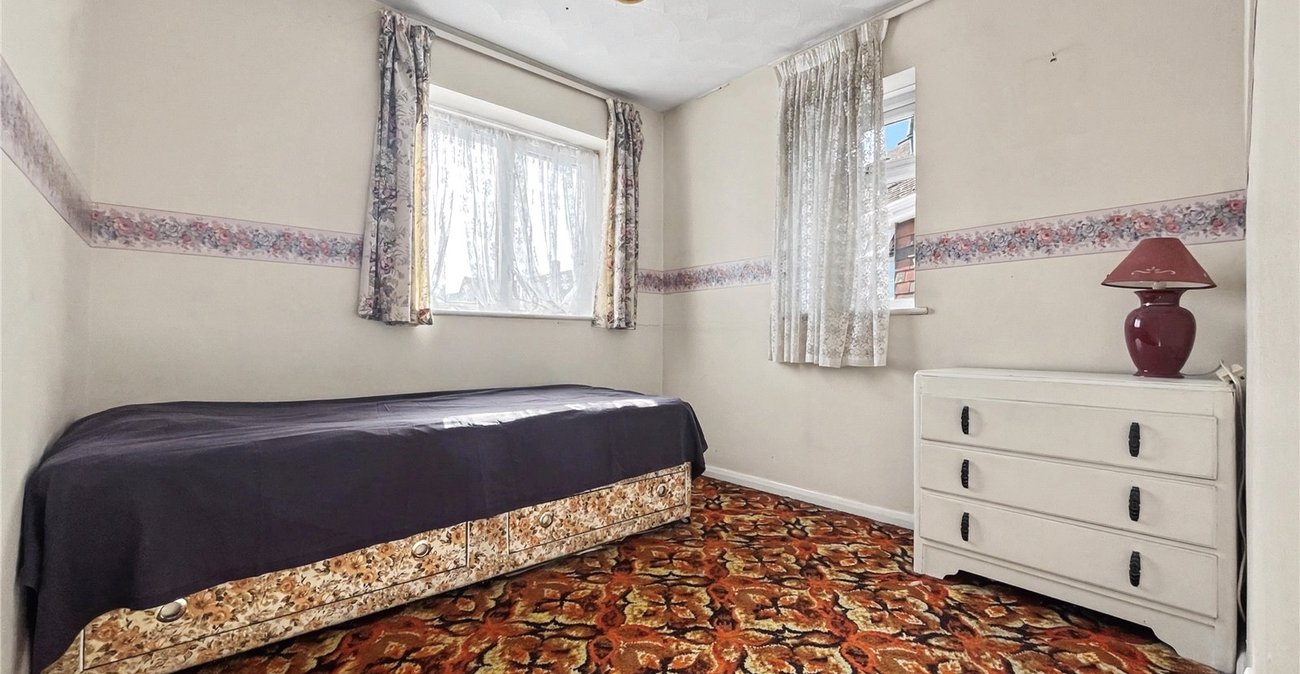 4 bedroom house for sale in Rainham | Robinson Michael & Jackson