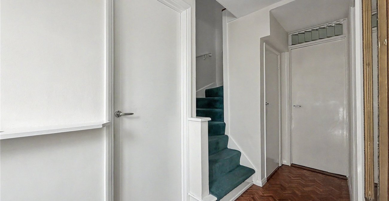 3 bedroom house for sale in Rainham | Robinson Michael & Jackson