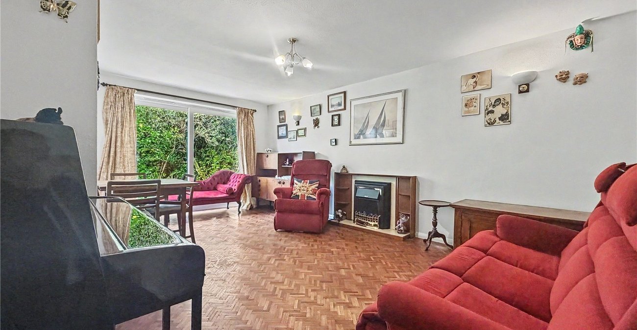 3 bedroom house for sale in Rainham | Robinson Michael & Jackson