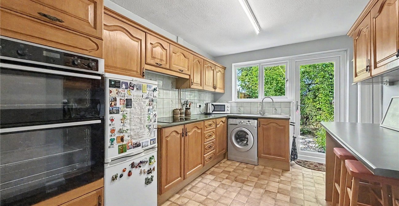 3 bedroom house for sale in Rainham | Robinson Michael & Jackson