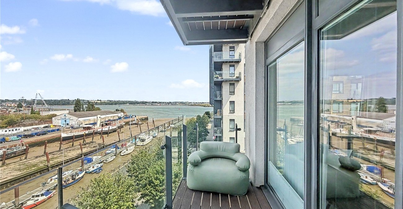 3 bedroom property for sale in Gillingham | Robinson Michael & Jackson