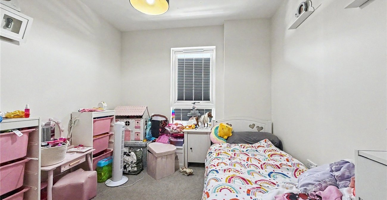 3 bedroom property for sale in Gillingham | Robinson Michael & Jackson