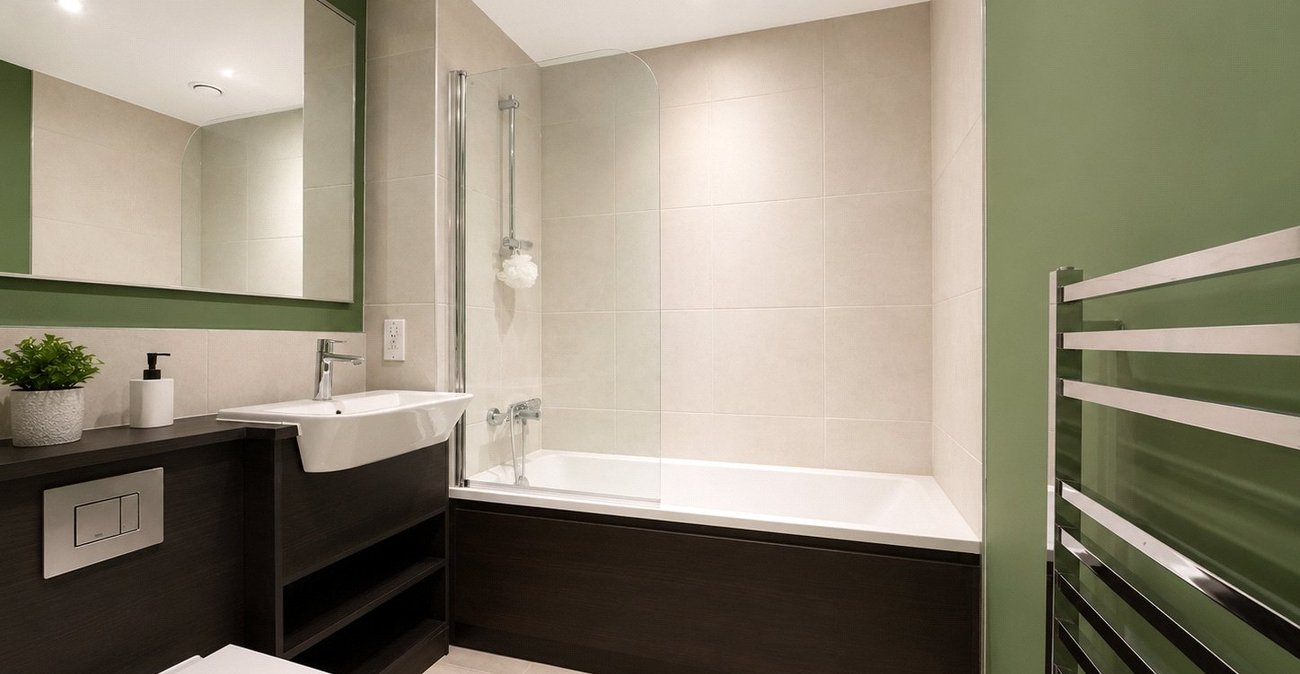 3 bedroom property for sale in Gillingham | Robinson Michael & Jackson