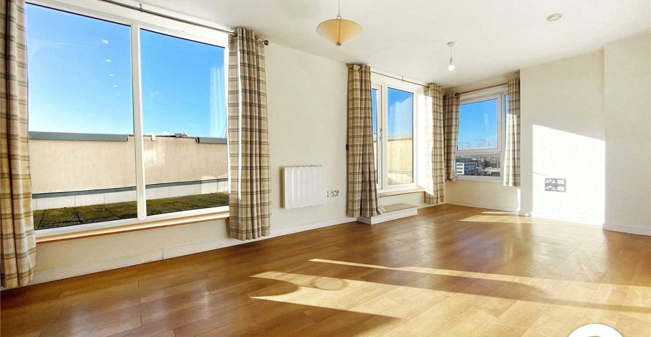 3 bedroom property for sale in Gillingham | Robinson Michael & Jackson