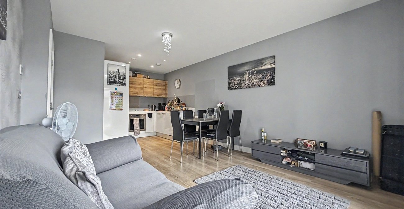 1 bedroom property for sale in Gillingham | Robinson Michael & Jackson