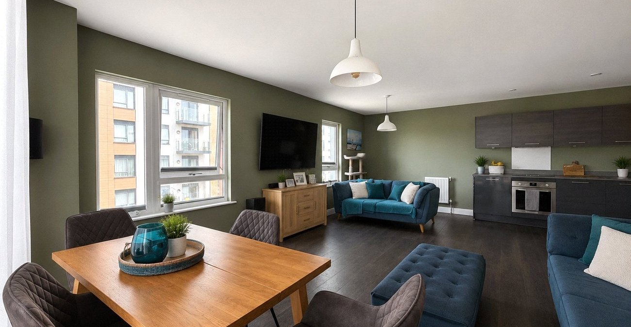 3 bedroom property for sale in Gillingham | Robinson Michael & Jackson