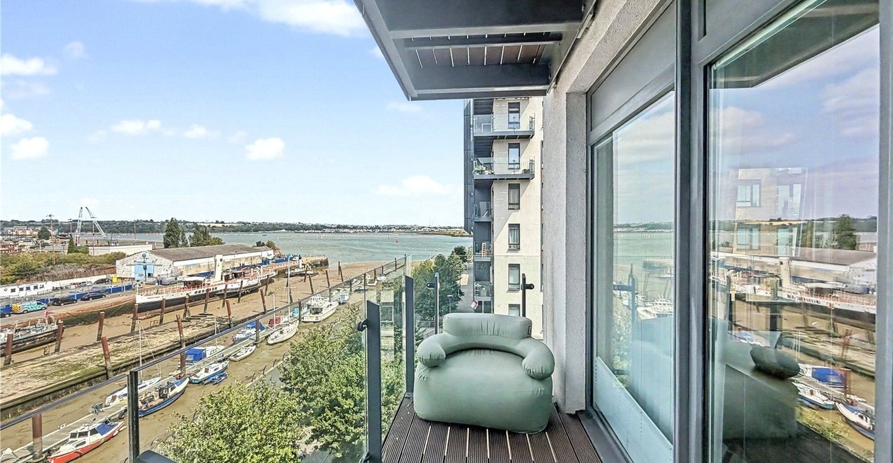 3 bedroom property for sale in Gillingham | Robinson Michael & Jackson