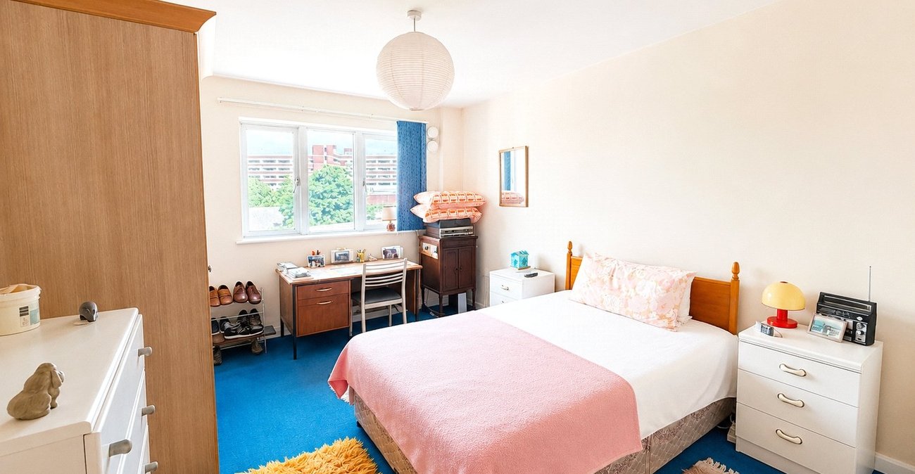 2 bedroom property for sale in Lewisham | Robinson Jackson