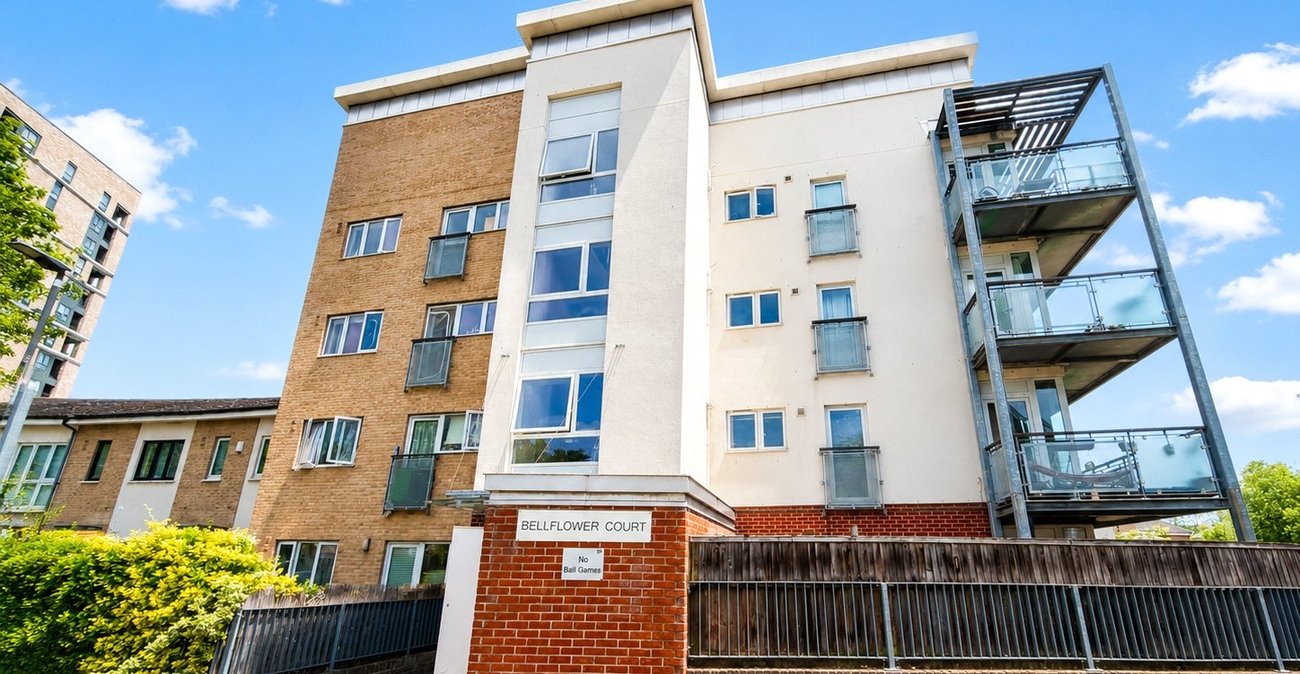 2 bedroom property for sale in Lewisham | Robinson Jackson
