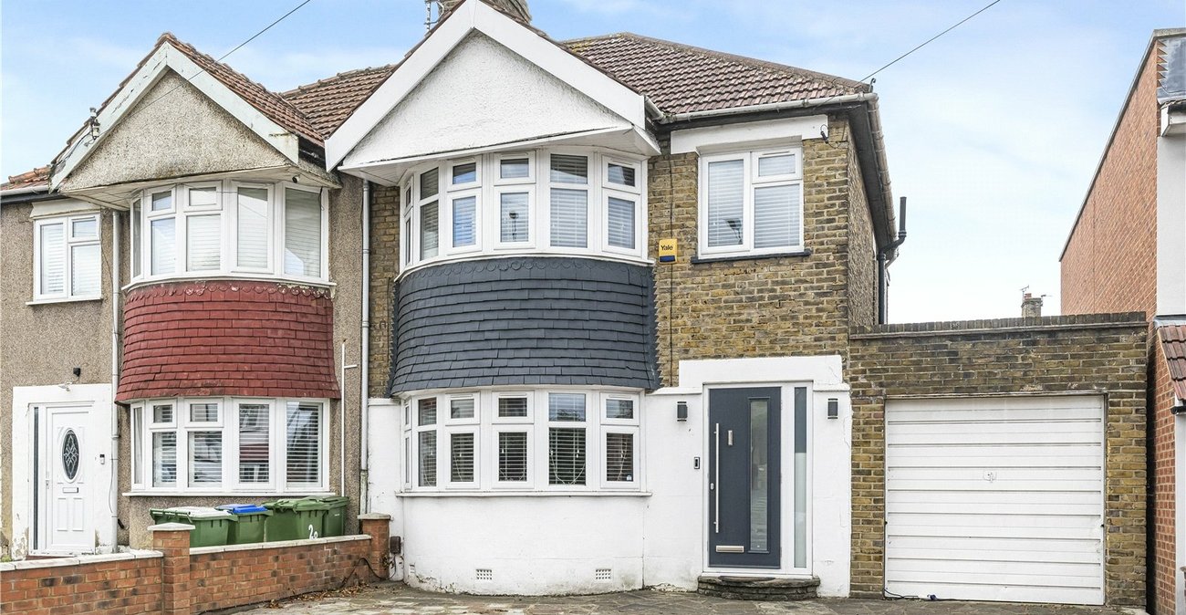 3 bedroom house for sale in Welling | Robinson Jackson