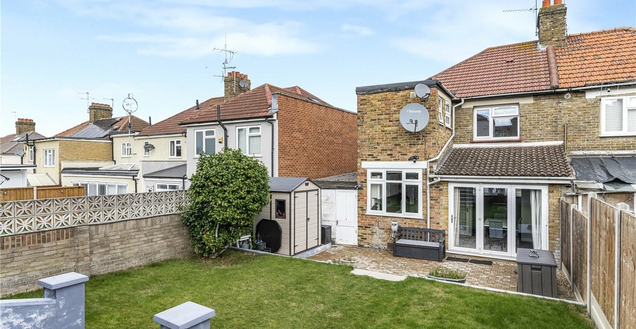 3 bedroom house for sale in Welling | Robinson Jackson