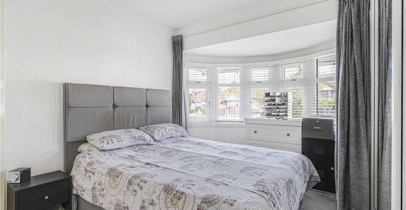 3 bedroom house for sale in Welling | Robinson Jackson