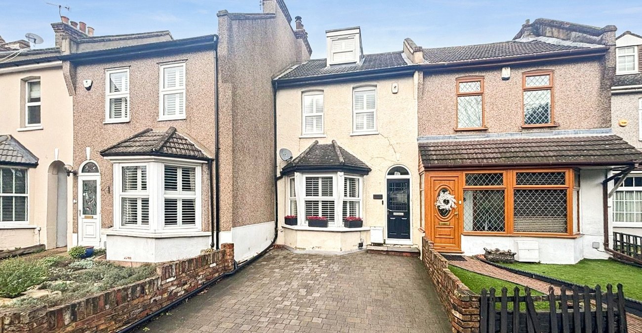 4 bedroom house for sale in Bexley | Robinson Jackson