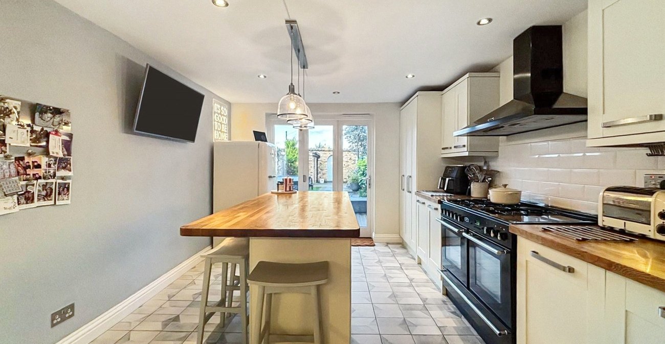 4 bedroom house for sale in Bexley | Robinson Jackson