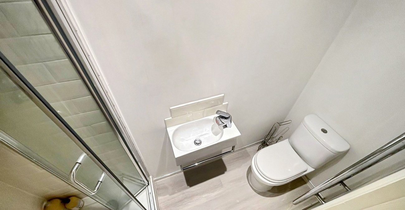 4 bedroom house for sale in Bexley | Robinson Jackson