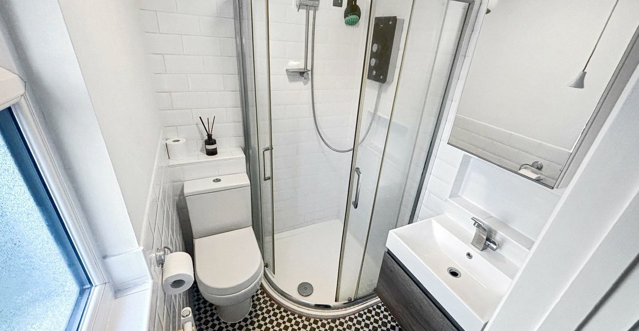 4 bedroom house for sale in Bexley | Robinson Jackson