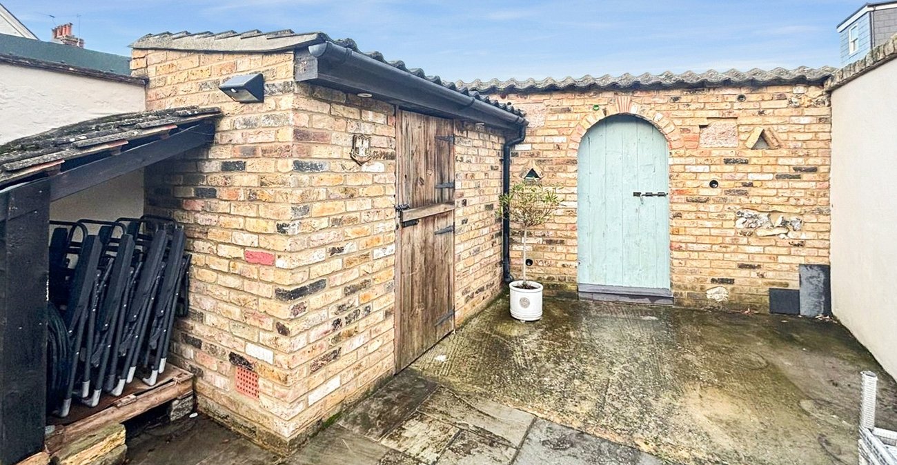 4 bedroom house for sale in Bexley | Robinson Jackson