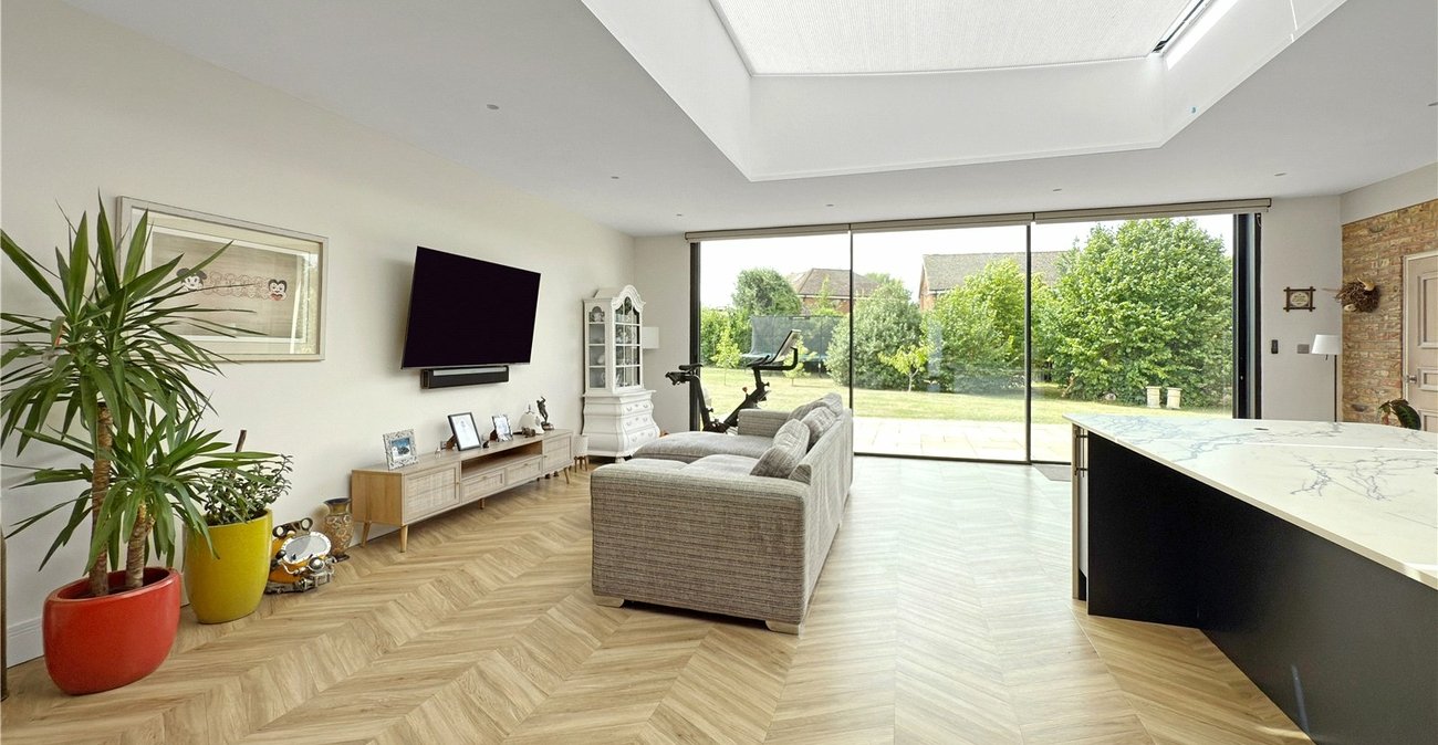 4 bedroom bungalow for sale in Crockenhill | Robinson Jackson