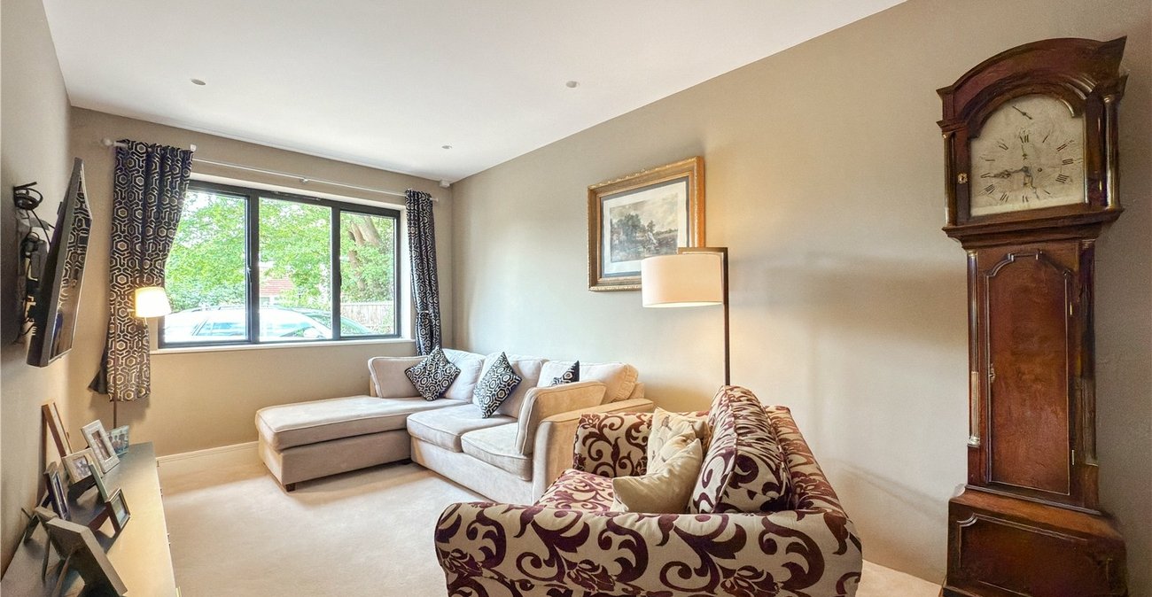 4 bedroom bungalow for sale in Crockenhill | Robinson Jackson