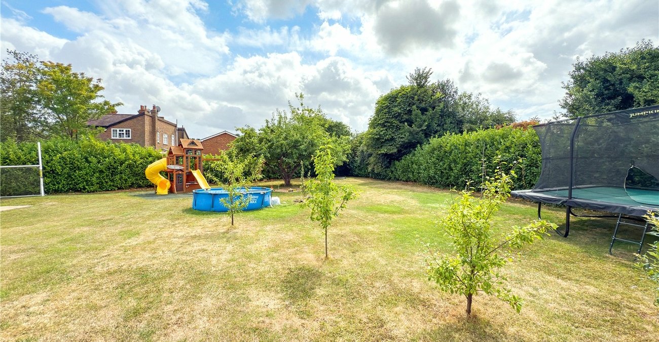 4 bedroom bungalow for sale in Crockenhill | Robinson Jackson