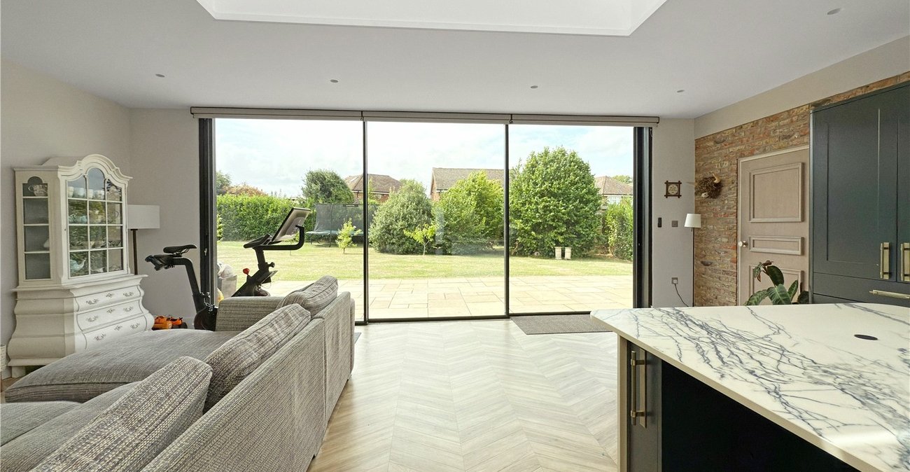 4 bedroom bungalow for sale in Crockenhill | Robinson Jackson