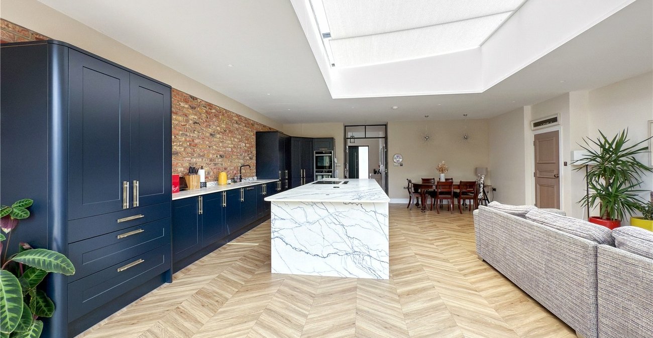 4 bedroom bungalow for sale in Crockenhill | Robinson Jackson