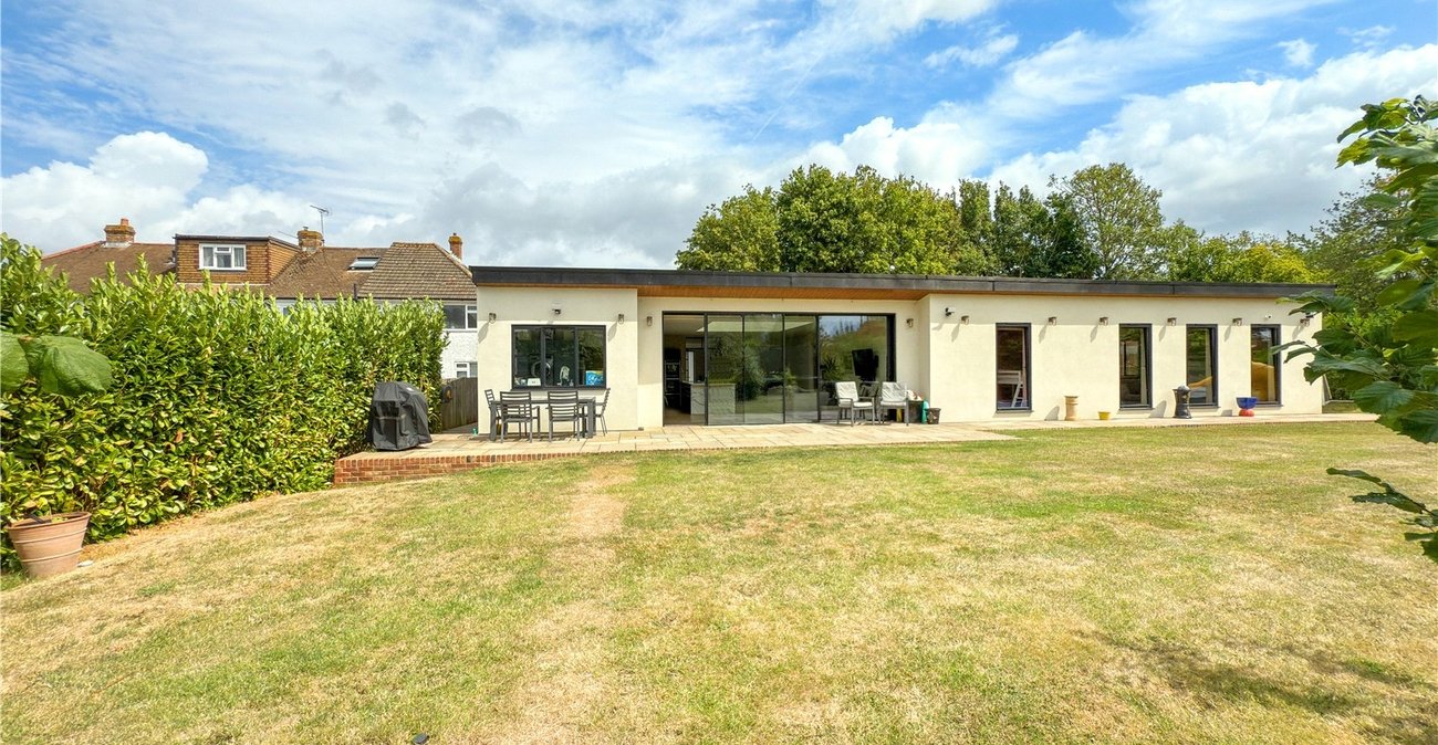 4 bedroom bungalow for sale in Crockenhill | Robinson Jackson